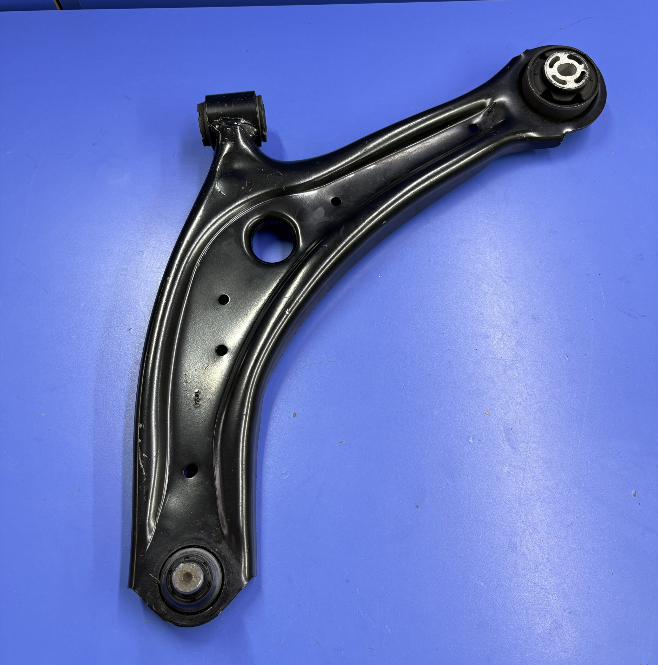 IMG_4586 Courıer 2024 / 2026 Ön Alt Tabla (Salıncak) Sol İTHAL - Görsel 1