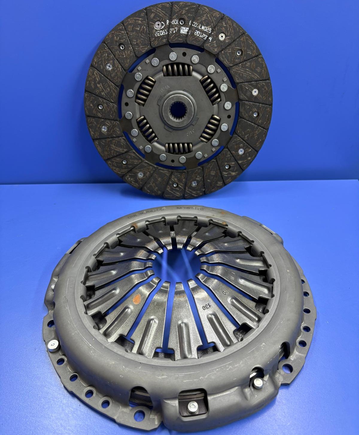 WhatsApp Görsel 2025-12-04 saat 13.11.22_1eaca574 C-Max 2011 / 2015 1,6 Motor Ecoboost Debriyaj Baskı Balata Seti - Görsel 1