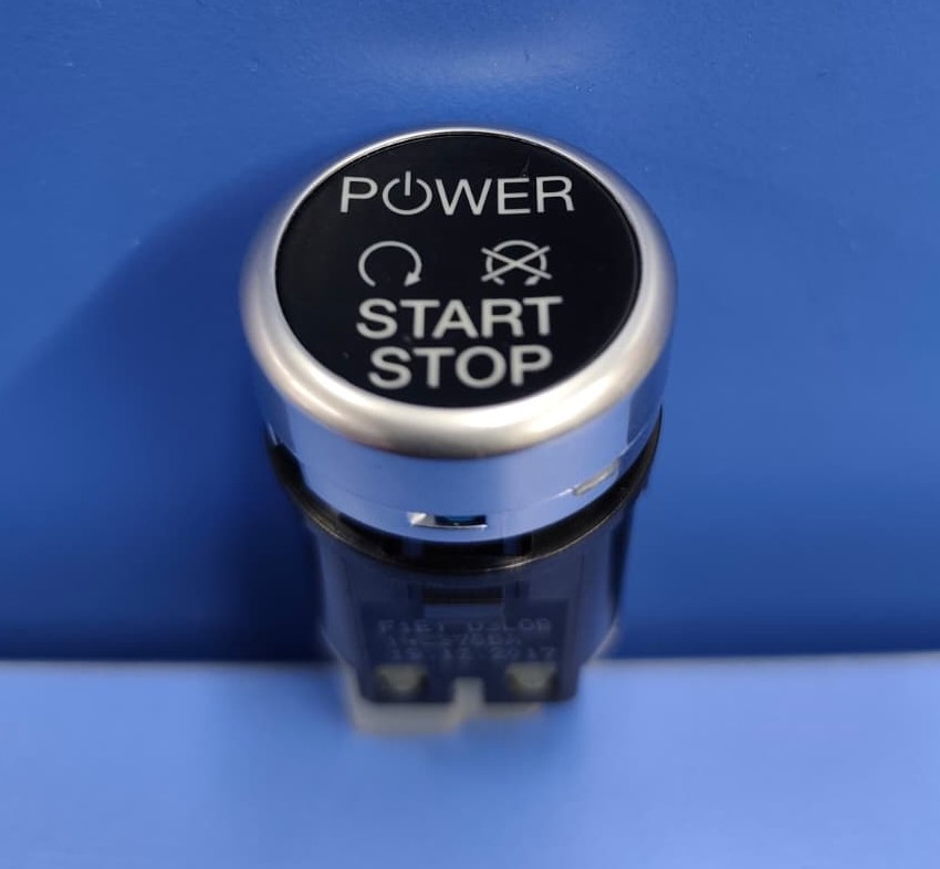 WhatsApp Image 2026-01-09 at 10.54.12 Kuga 2012 / 2018 Star Stop Düğmesi ORJİNAL - Görsel 1